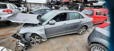 MERCEDES-BENZ E220 ANNO 2010 - RICAMBI