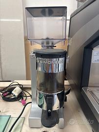 Macinacaffe dosatore nuova simonelli
