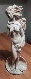 Venere di Botticelli in marmo.