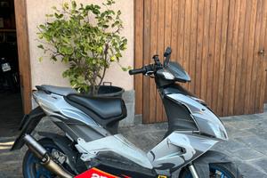 Aprilia SR Factory