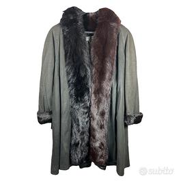 Cappotto verde oversize con collo e polsini in pe