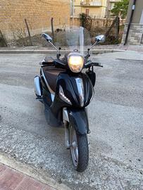 Piaggio Beverly 125 - 2011