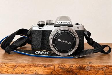 Olympus OM-D E-M10 Mark II Silver + 14-42 EZ – 8.6