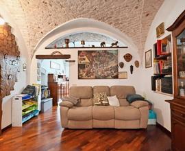 Casa indipendente a Putignano, 5 locali