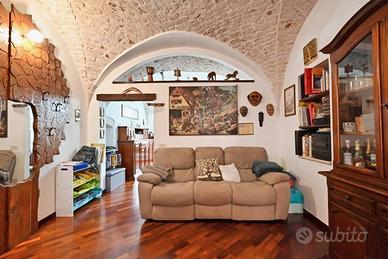 Casa indipendente a Putignano, 5 locali