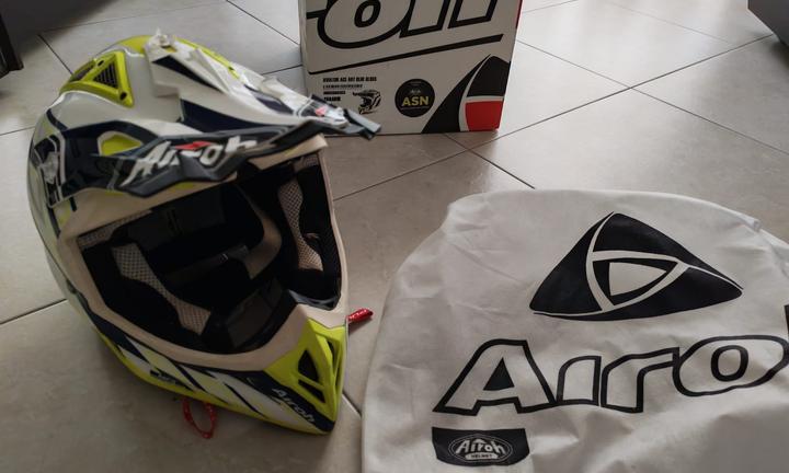 Casco Airoh avietor