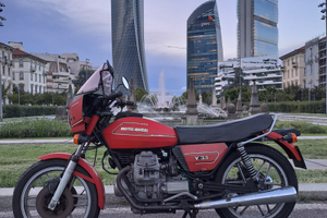 Moto Guzzi V35 prima serie 1979