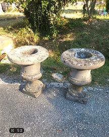 Coppia di vasi da giardino medicei in pietra