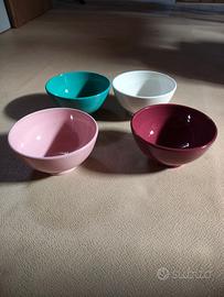 Ciotole in porcellana da colazione in diversi colo