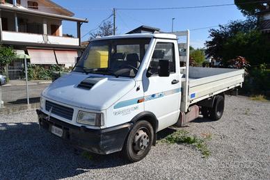 IVECO Daily 35.12 2.5 TDI PL CASSONE FISSO
