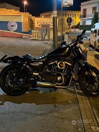 Sportster 883