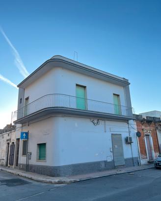 Appartamenti piano terra e primo piano