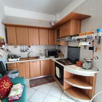 cucina completa angolare. 