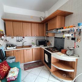 cucina completa angolare. 