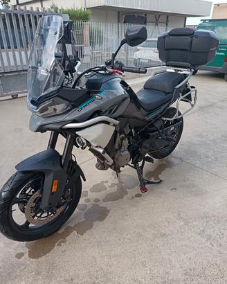 CF moto 800 mt sport