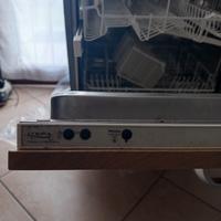 LAVASTOVIGLIE WHIRPOOL LYMPIA