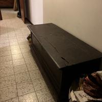 Cassapanca antica da restaurare