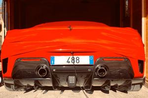 Ferrari 488 pista estrattore