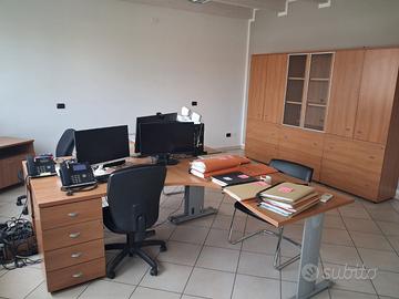 MOBILI UFFICIO