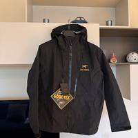 arc'teryx windbreaker antivento