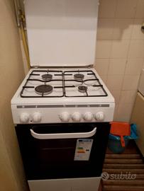 Cucina a gas con forno 