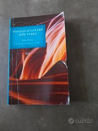 libro : Viaggio al  centro della terra 