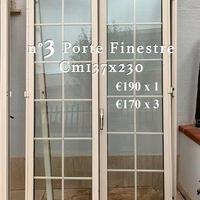 Infissi bianchi PVC ottimi.