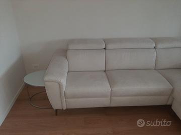 divano 3 posti  con pouf