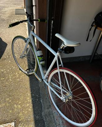 bici Emporio Armani
