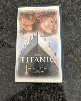 Titanic VHS