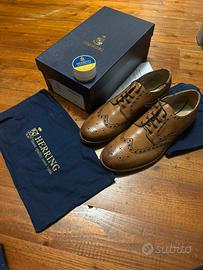 Scarpe inglesi brougue coda di rondine herrings