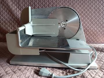 Affettatrice elettrica