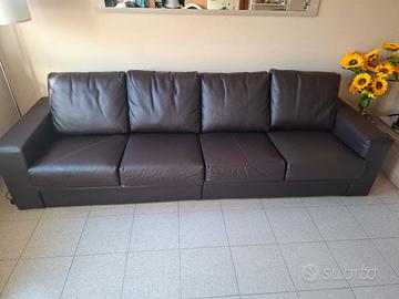 Divano ecopelle marrone scuro 4 posti Doimo