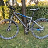 MTB lee cougan HOT LAVA XC