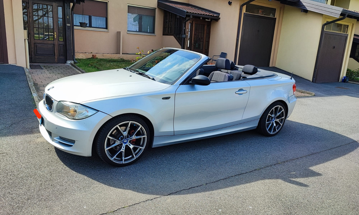 Bmw 118d cabrio automatica Futura