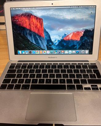 Macbook Air 11" , 60GB