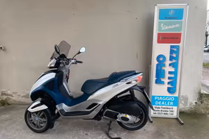 Piaggio MP3 300 - 2017 con INTERESSI 0%