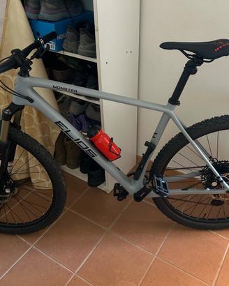 Mountain bike in carbonio Elios bicicletta