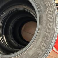 Gomme invernali e estive 215/60 r16