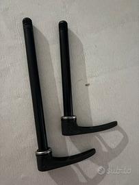 Perni passanti bici corsa