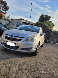 Opel corsa 1.2 gpl