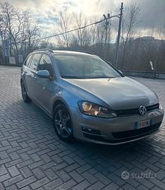VOLKSWAGEN Golf Variant 1.6 TDI 