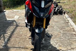 Multistrada v4 pikes peak