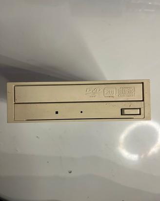 lettore DVD stile retrò, sata