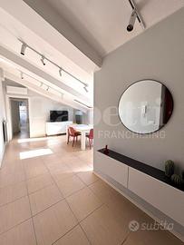 Mansarda Ristrutturata - Corso Garibaldi