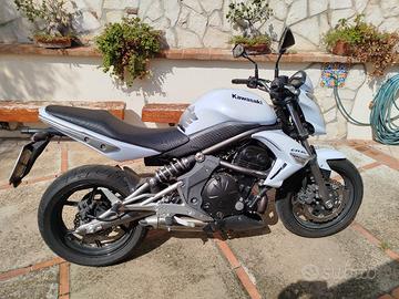 Kawasaki er6n 2009