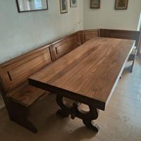 Tavolo  e cassapanca in noce  massello