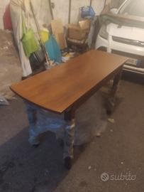 tavolo artigianale in legno massello di noce