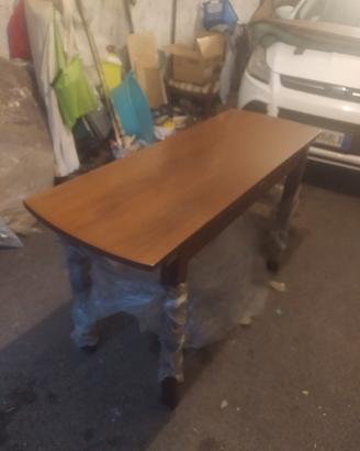 tavolo artigianale in legno massello di noce