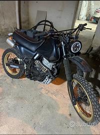 Moto Honda Dominator NX650 - Scrambler Custom